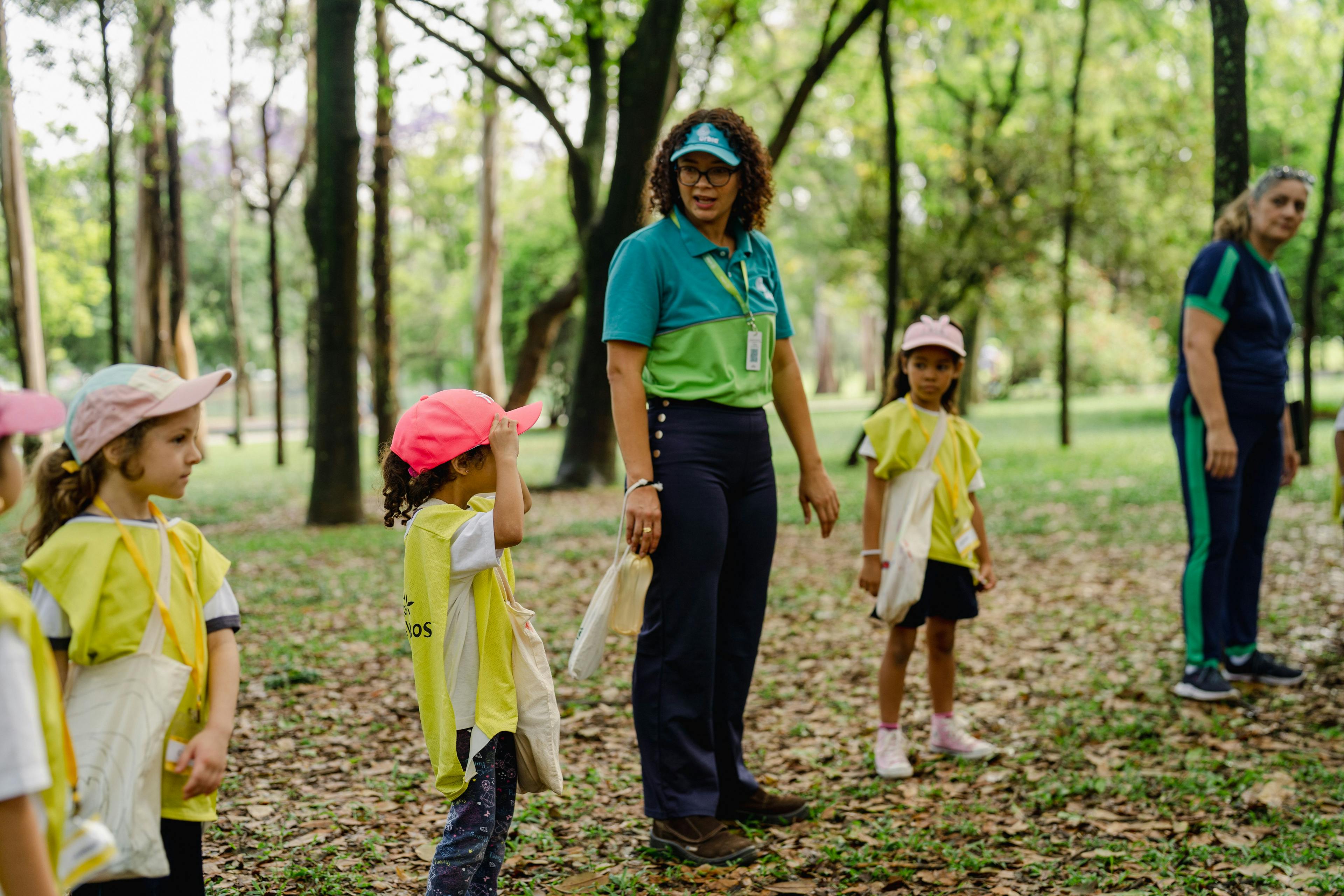 Programa Escola no Parque proporciona conexão com a natureza e educação sustentável