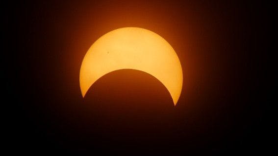 Planetário Ibirapuera realiza sessão especial sobre eclipse solar do próximo sábado  